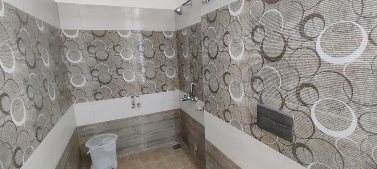אפרטהוטל Seven Hills Shimla By Him Haults Hospitality מראה חיצוני תמונה