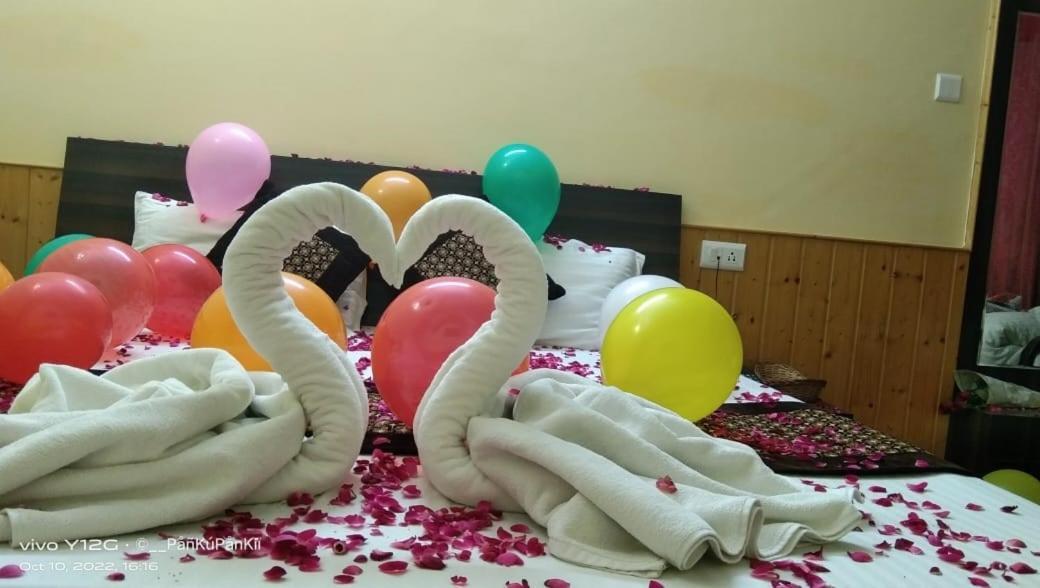 אפרטהוטל Seven Hills Shimla By Him Haults Hospitality מראה חיצוני תמונה