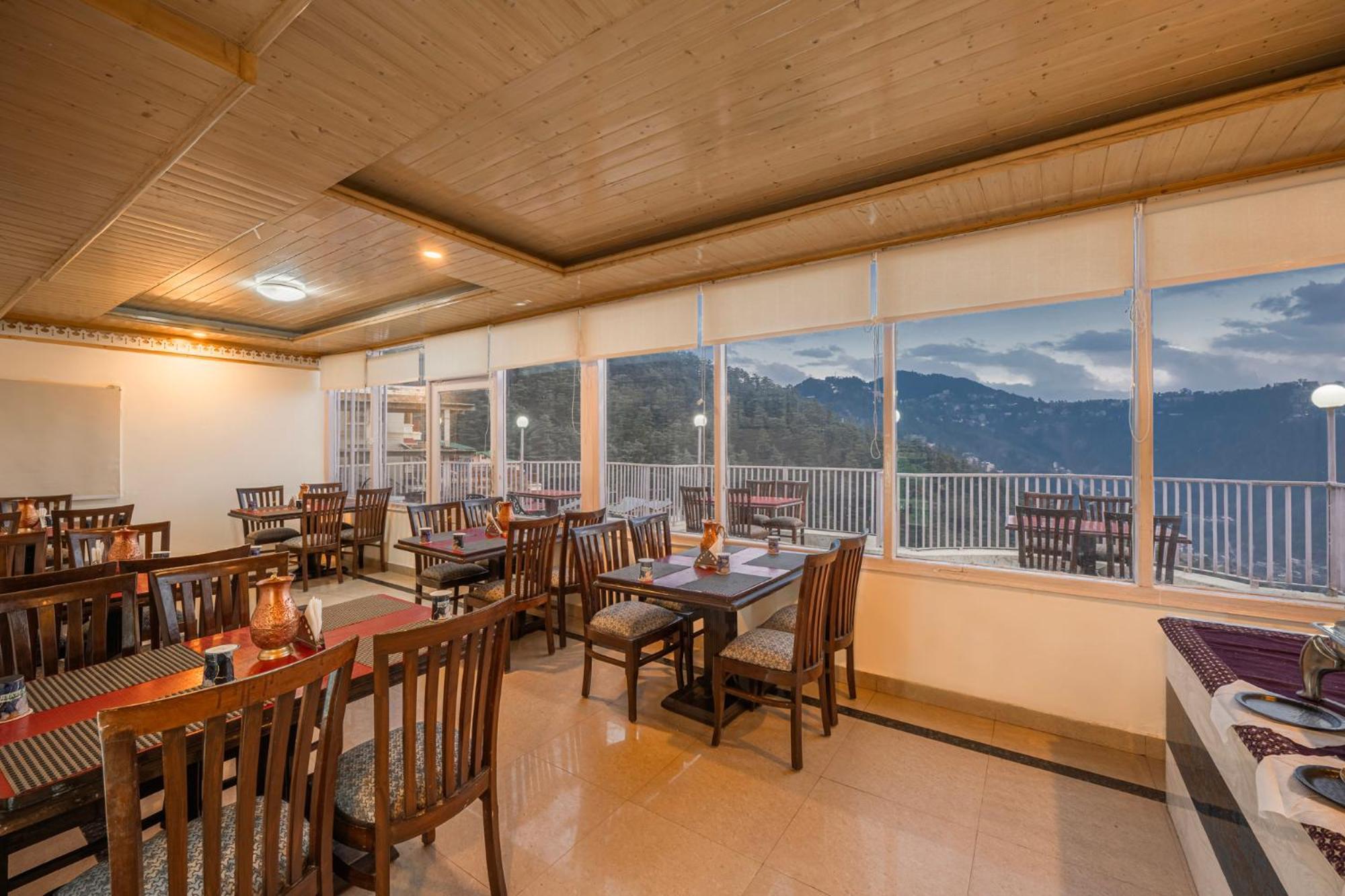אפרטהוטל Seven Hills Shimla By Him Haults Hospitality מראה חיצוני תמונה