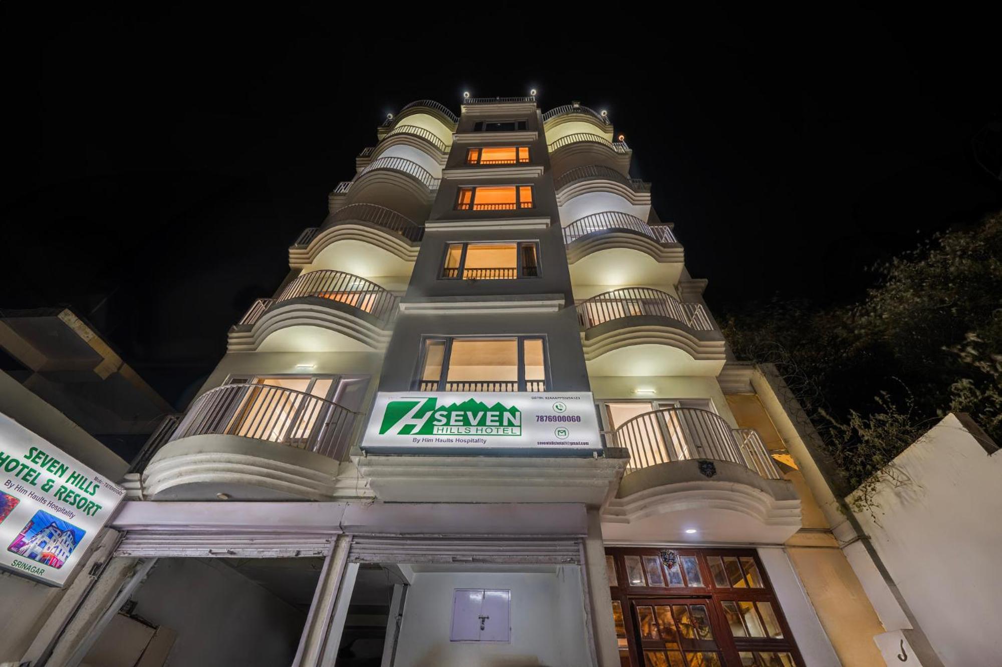 אפרטהוטל Seven Hills Shimla By Him Haults Hospitality מראה חיצוני תמונה